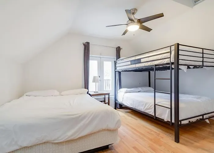 Holiday home Lincoln Park Living - 3 Queen Beds - Sleeps 6 Chicago