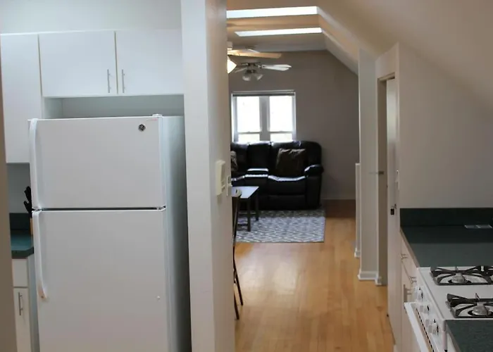 Holiday home Lincoln Park Living - 3 Queen Beds - Sleeps 6 Chicago